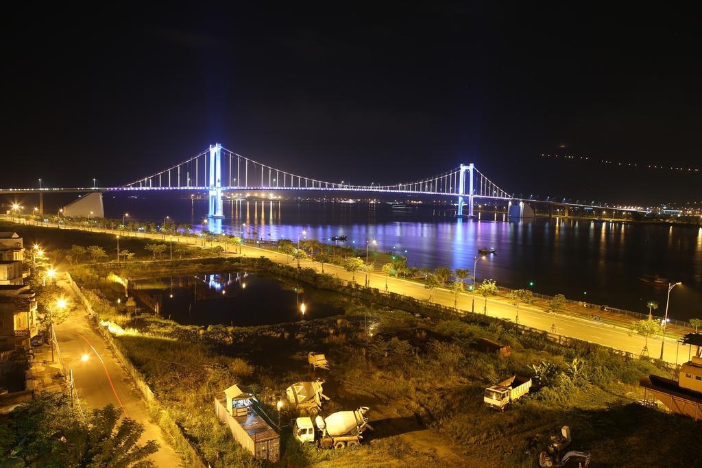 Night Sky Hotel Da Nang Esterno foto